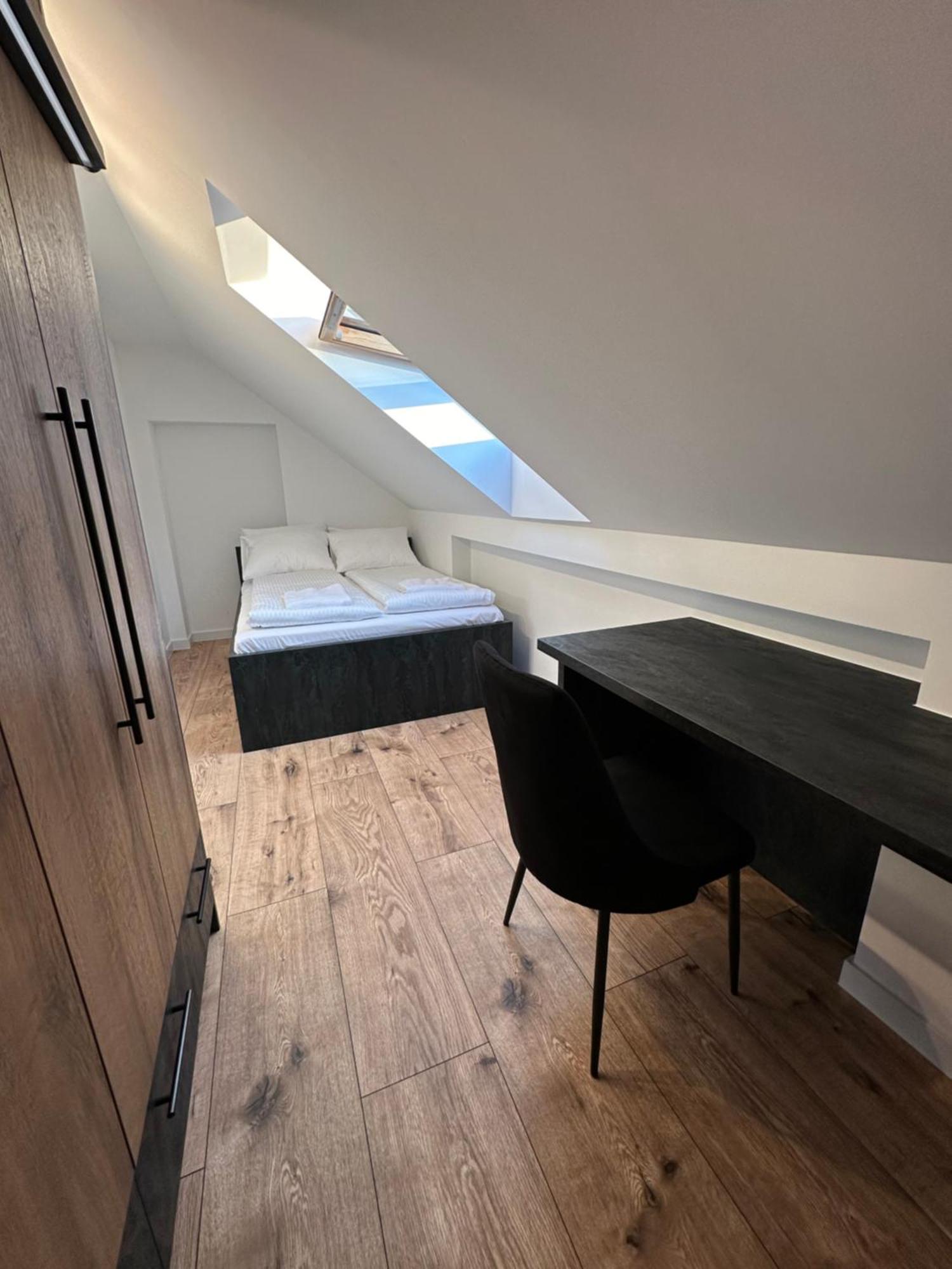 Apartamenty Ceramiczna Болеславец Екстериор снимка