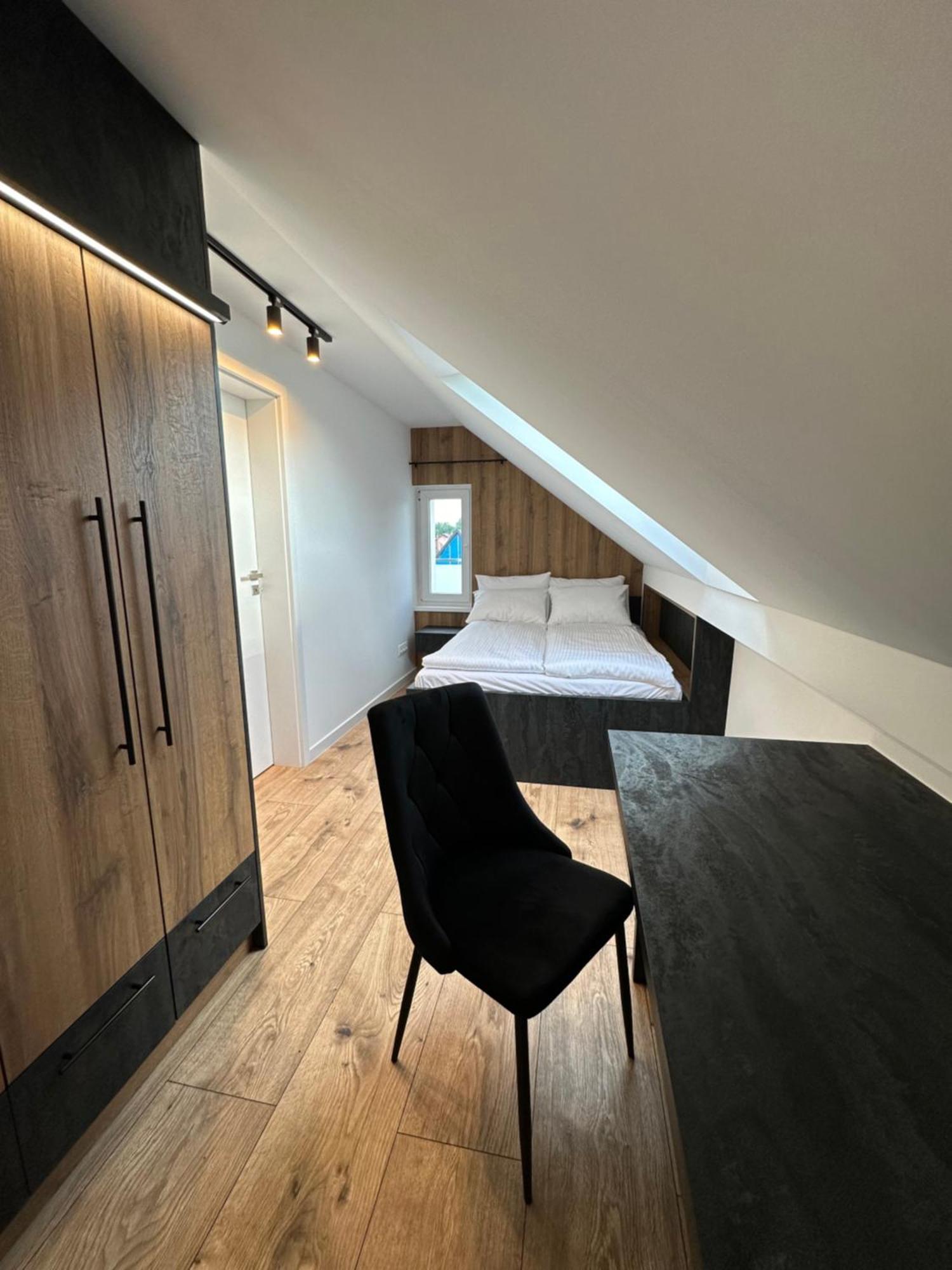 Apartamenty Ceramiczna Болеславец Екстериор снимка